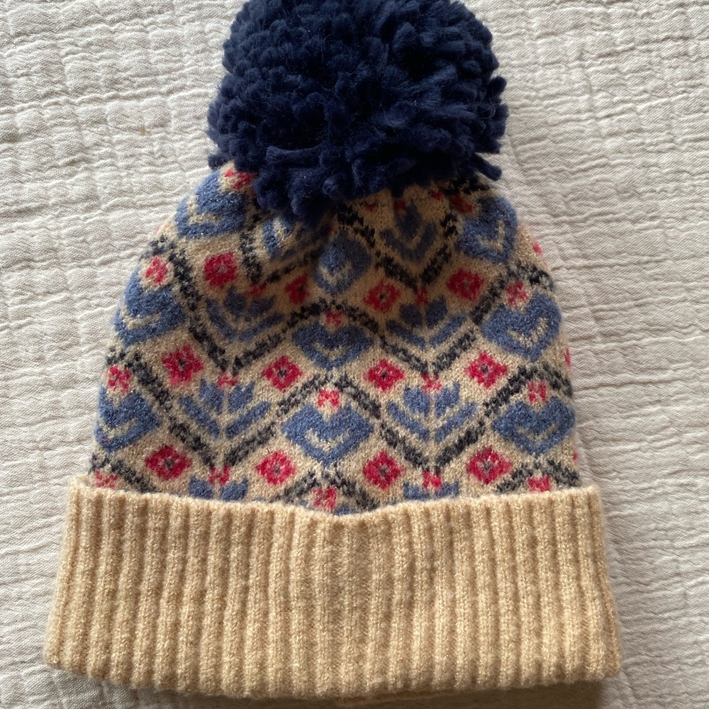 Cozy Knit Pom-Pom Beanie